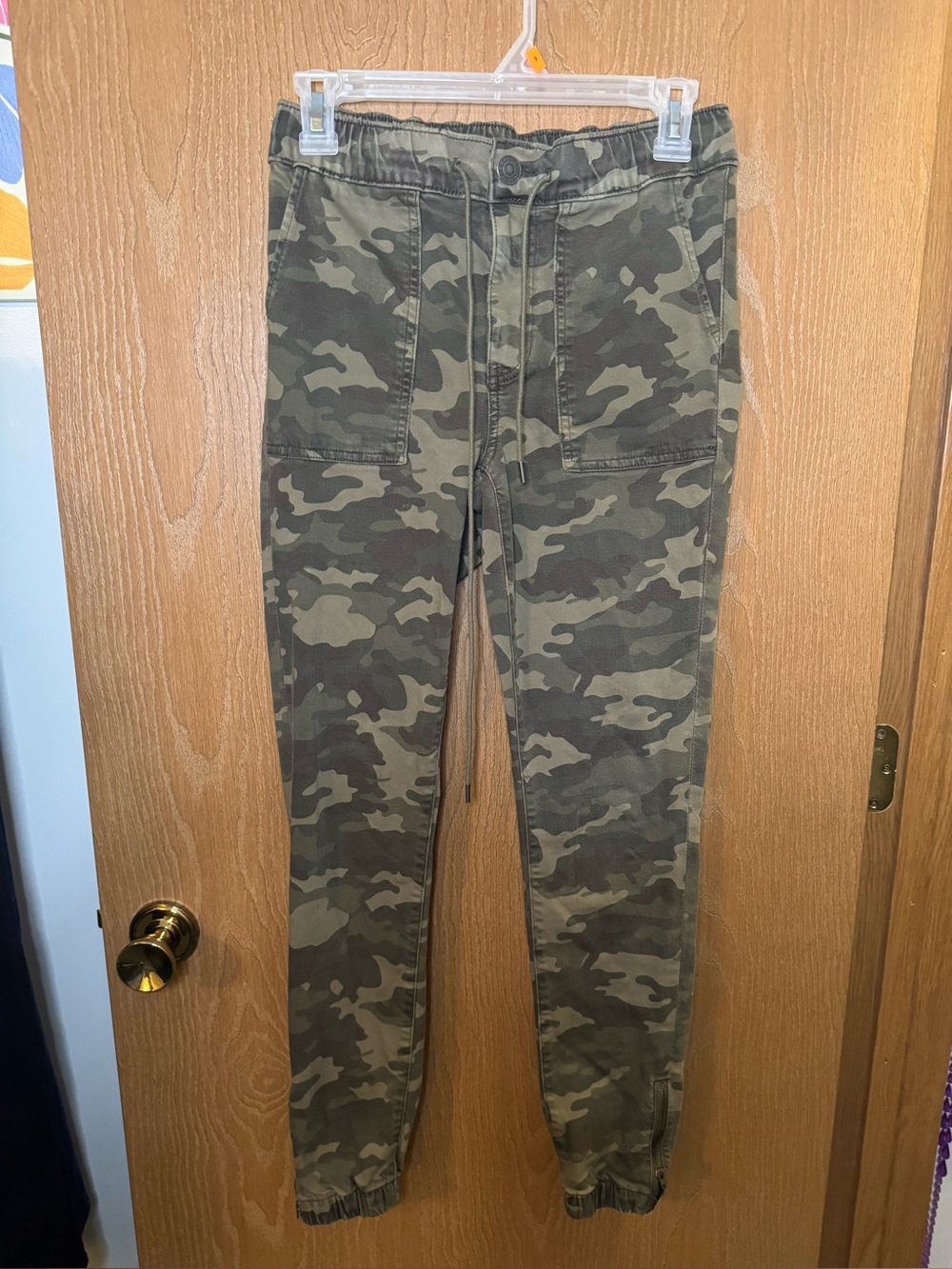 American Eagle Next Level Stretch Ankle Zip Camo Joggers Women's Size 4